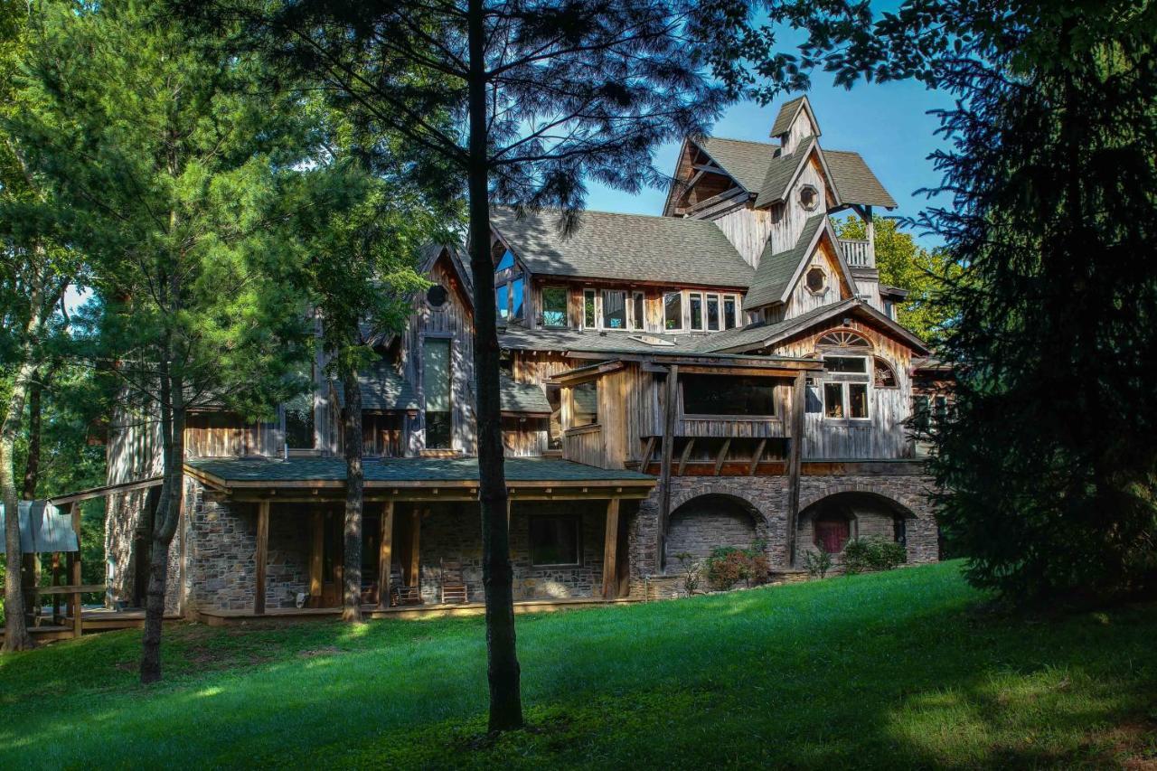 Whimsical Gatehouse At Dark Horse Estate Apartment Franklin Luaran gambar